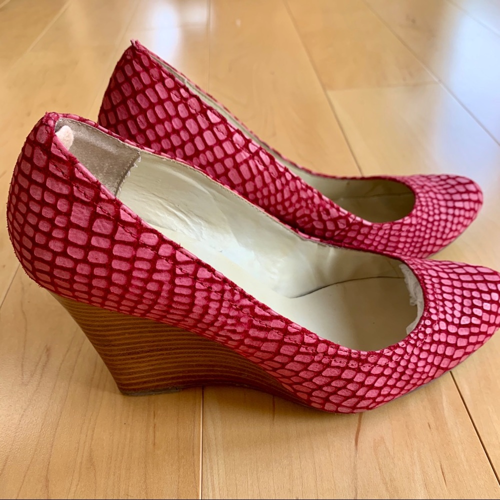 Fun designer wedge, 8